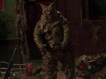 Стоп-кадр из фильма «Догма». Стоп-кадр из фильма «Догма».