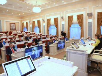 Фото пресс-службы Архангельского областного Собрания депутатов.